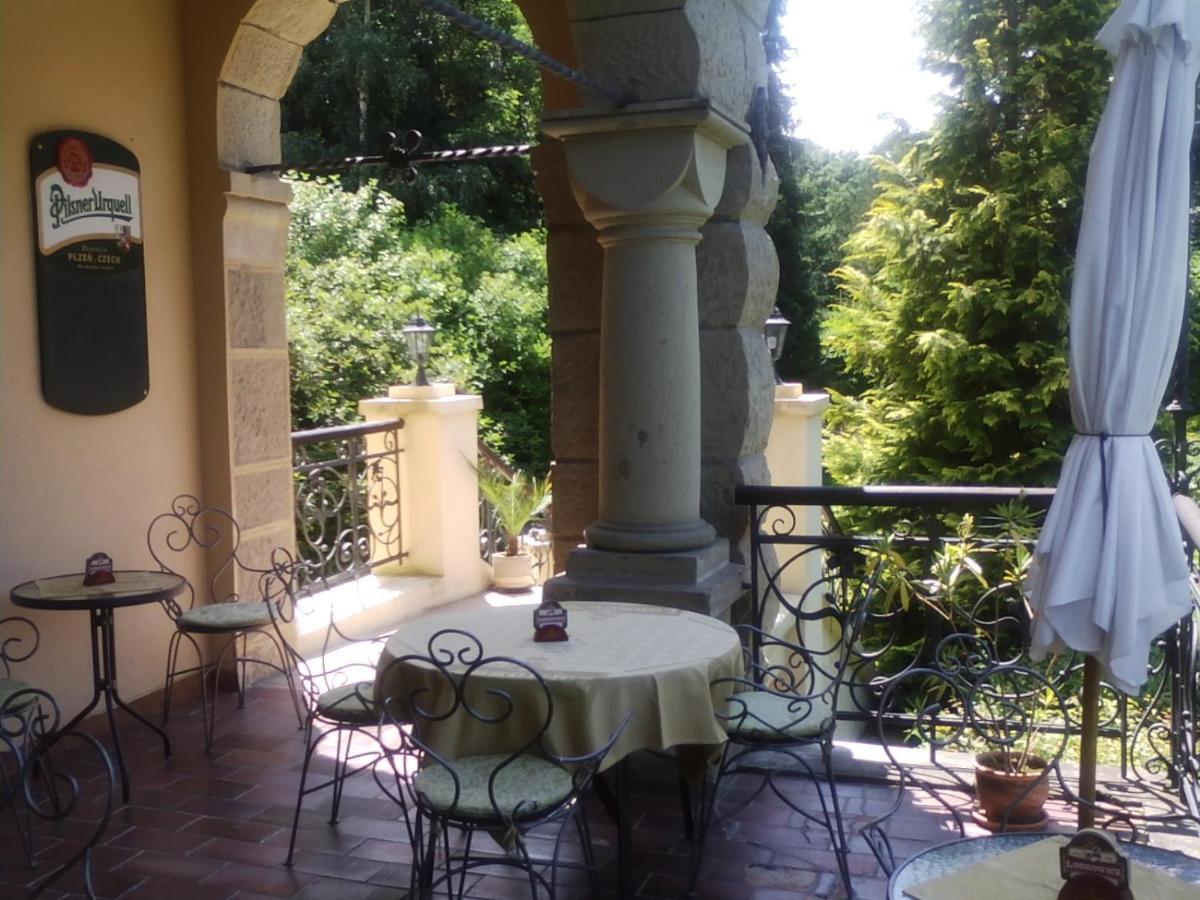 Hôtel Vladni Vila Luhačovice Extérieur photo